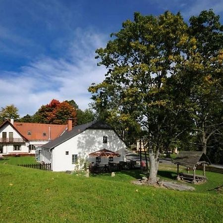 Tradicni Hostinec Aparthotel Sněžné Екстериор снимка